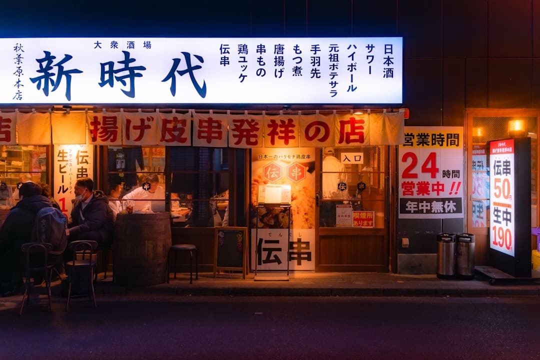 鹿晗拒绝staff帮忙系鞋带 真偶像的风采